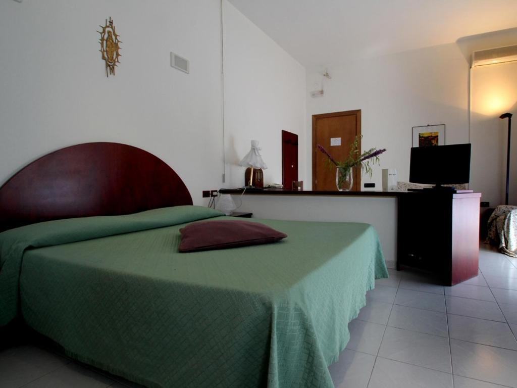 Hotel Carosello Pontecagnano Exteriör bild
